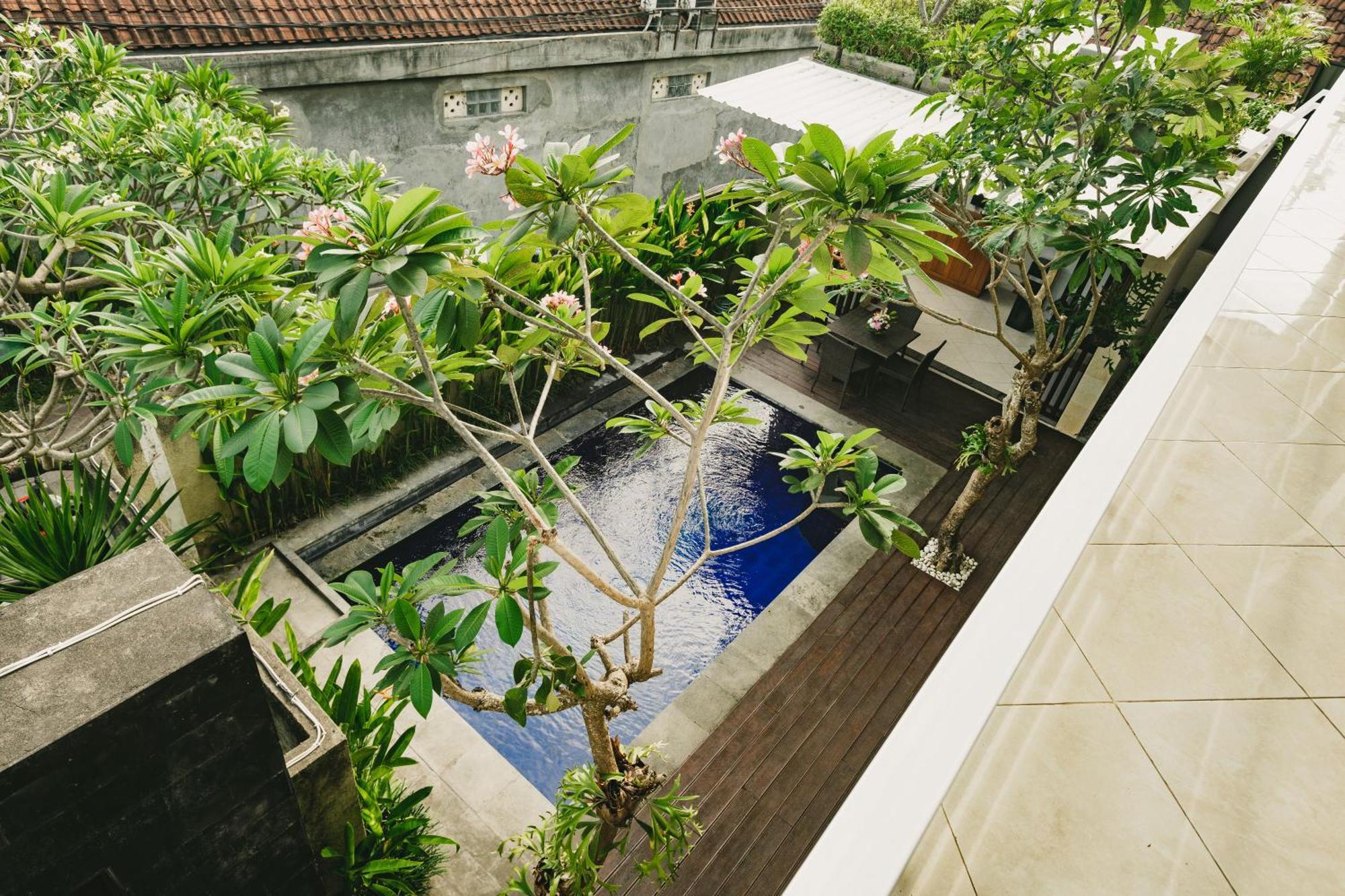 Happy Devi Guesthouse Canggu Dış mekan fotoğraf